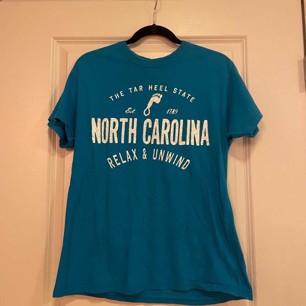 SOLD EUC size medium North Carolina t shirt